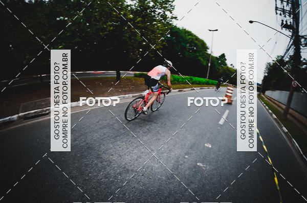 Buy your photos of the eventVSERIES Duathlon & Running on Fotop