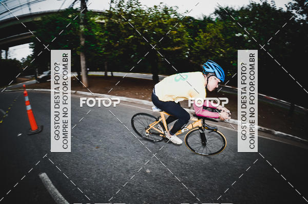 Buy your photos of the eventVSERIES Duathlon & Running on Fotop