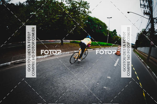 Buy your photos of the eventVSERIES Duathlon & Running on Fotop