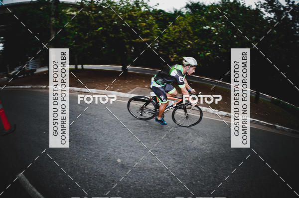Buy your photos of the eventVSERIES Duathlon & Running on Fotop