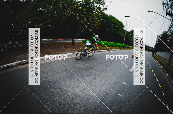 Buy your photos of the eventVSERIES Duathlon & Running on Fotop