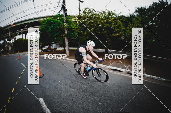 Buy your photos of the eventVSERIES Duathlon & Running on Fotop