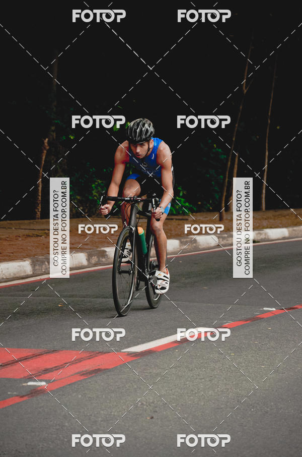 Buy your photos of the eventVSERIES Duathlon & Running on Fotop