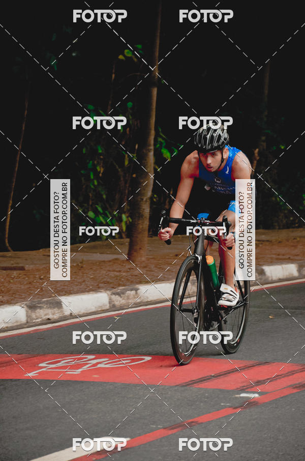 Buy your photos of the eventVSERIES Duathlon & Running on Fotop