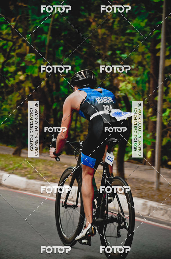 Buy your photos of the eventVSERIES Duathlon & Running on Fotop
