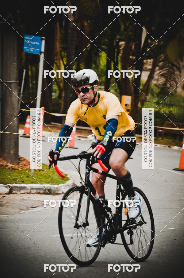 Buy your photos of the eventVSERIES Duathlon & Running on Fotop