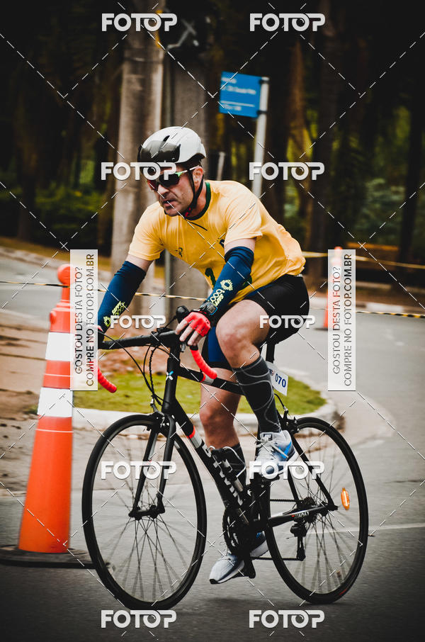 Buy your photos of the eventVSERIES Duathlon & Running on Fotop