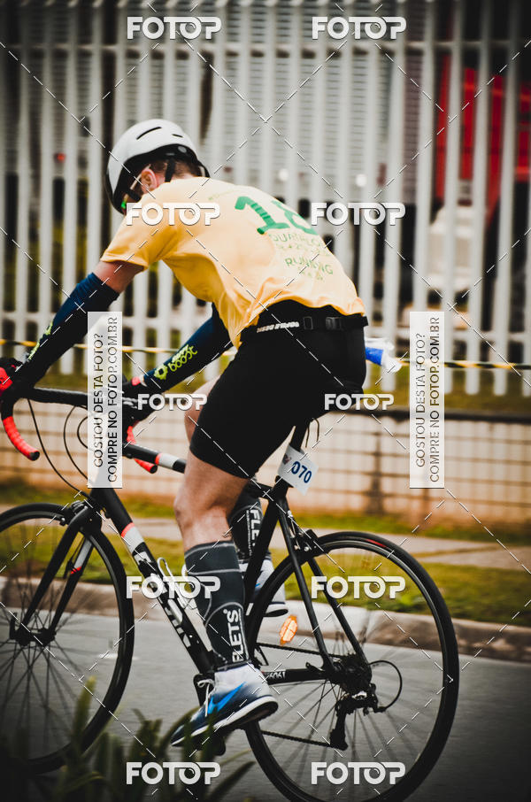 Buy your photos of the eventVSERIES Duathlon & Running on Fotop