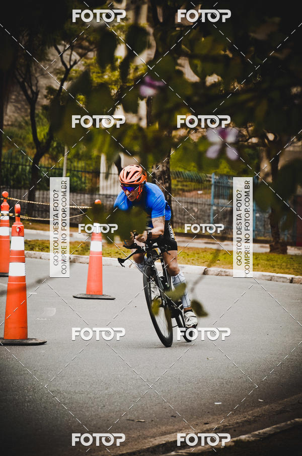 Buy your photos of the eventVSERIES Duathlon & Running on Fotop