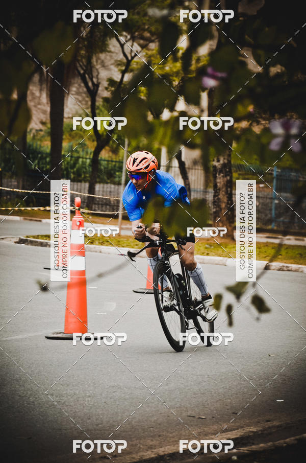 Buy your photos of the eventVSERIES Duathlon & Running on Fotop