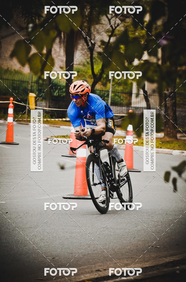 Buy your photos of the eventVSERIES Duathlon & Running on Fotop