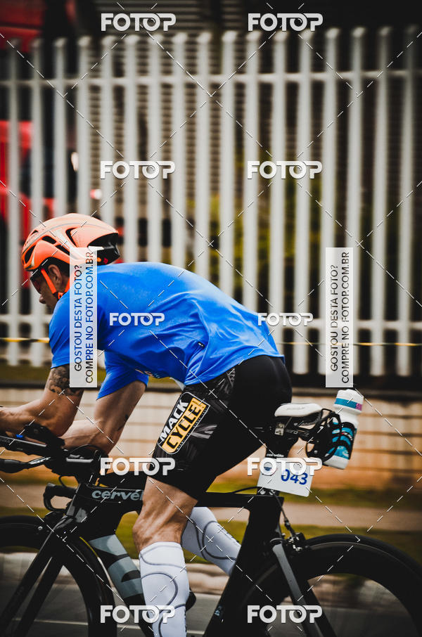 Buy your photos of the eventVSERIES Duathlon & Running on Fotop