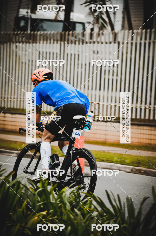 Buy your photos of the eventVSERIES Duathlon & Running on Fotop