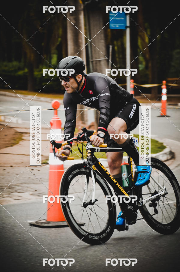 Buy your photos of the eventVSERIES Duathlon & Running on Fotop