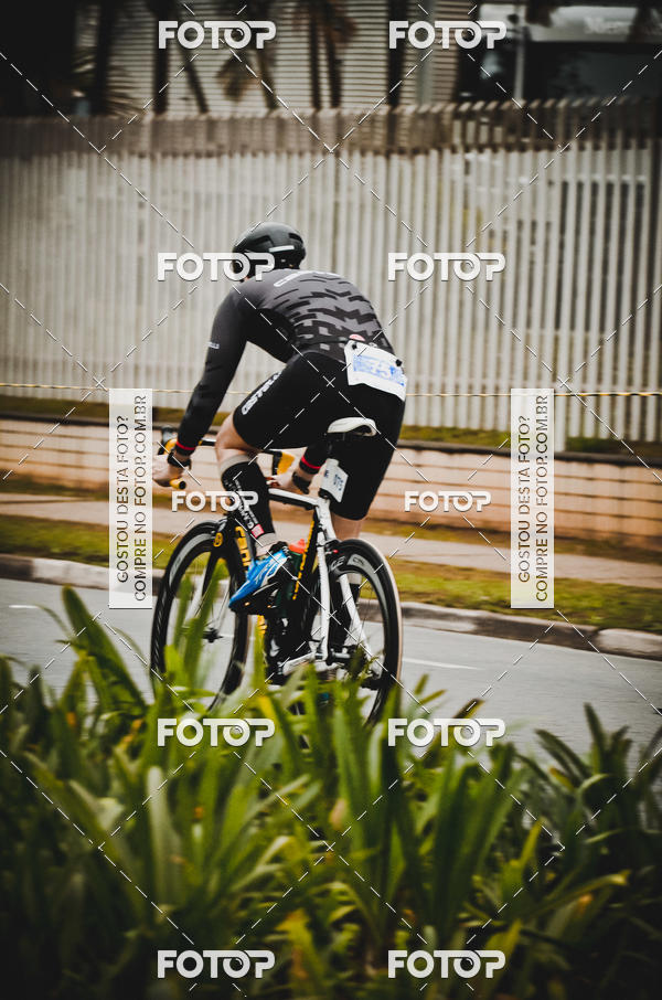 Buy your photos of the eventVSERIES Duathlon & Running on Fotop