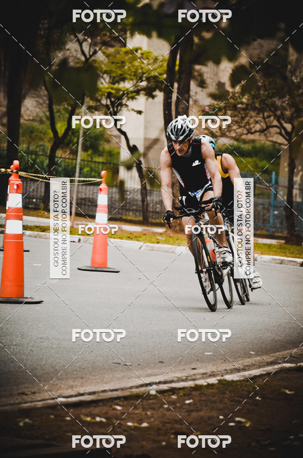 Buy your photos of the eventVSERIES Duathlon & Running on Fotop
