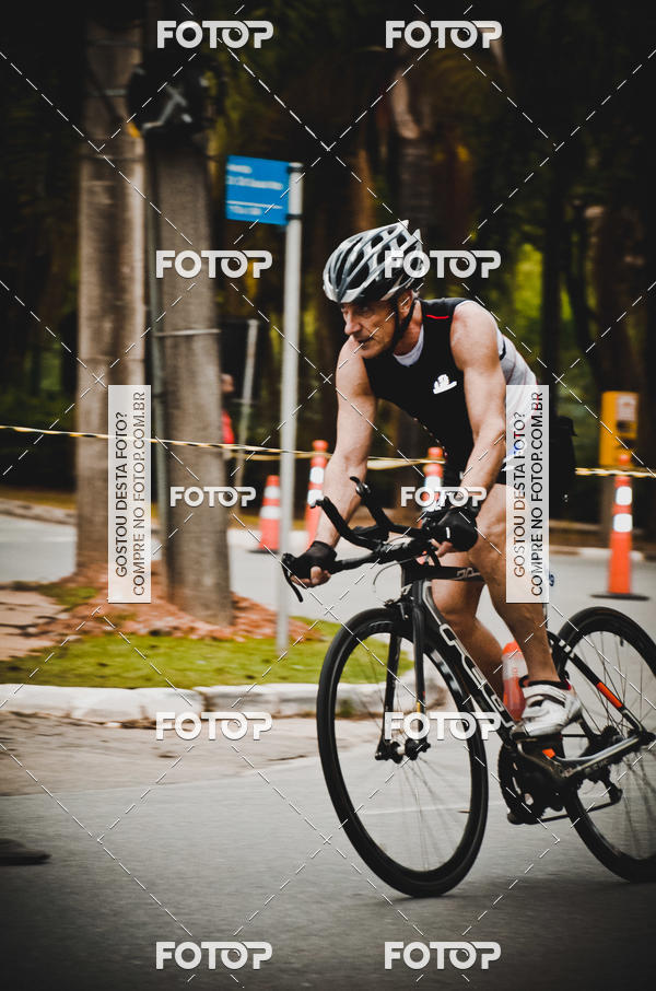 Buy your photos of the eventVSERIES Duathlon & Running on Fotop