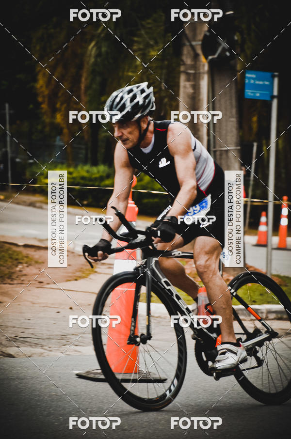 Buy your photos of the eventVSERIES Duathlon & Running on Fotop