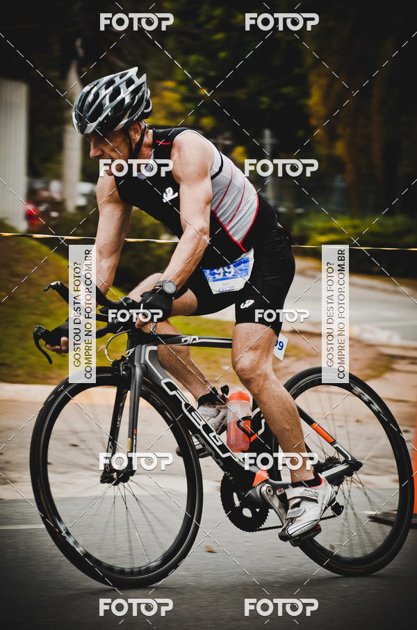Buy your photos of the eventVSERIES Duathlon & Running on Fotop