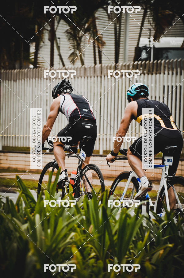 Buy your photos of the eventVSERIES Duathlon & Running on Fotop