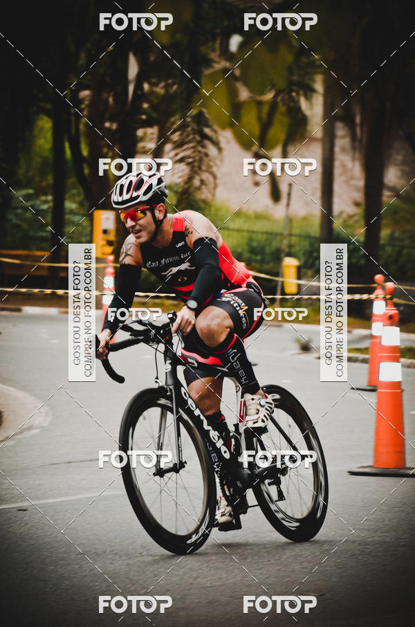 Buy your photos of the eventVSERIES Duathlon & Running on Fotop