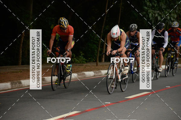 Buy your photos of the eventVSERIES Duathlon & Running on Fotop