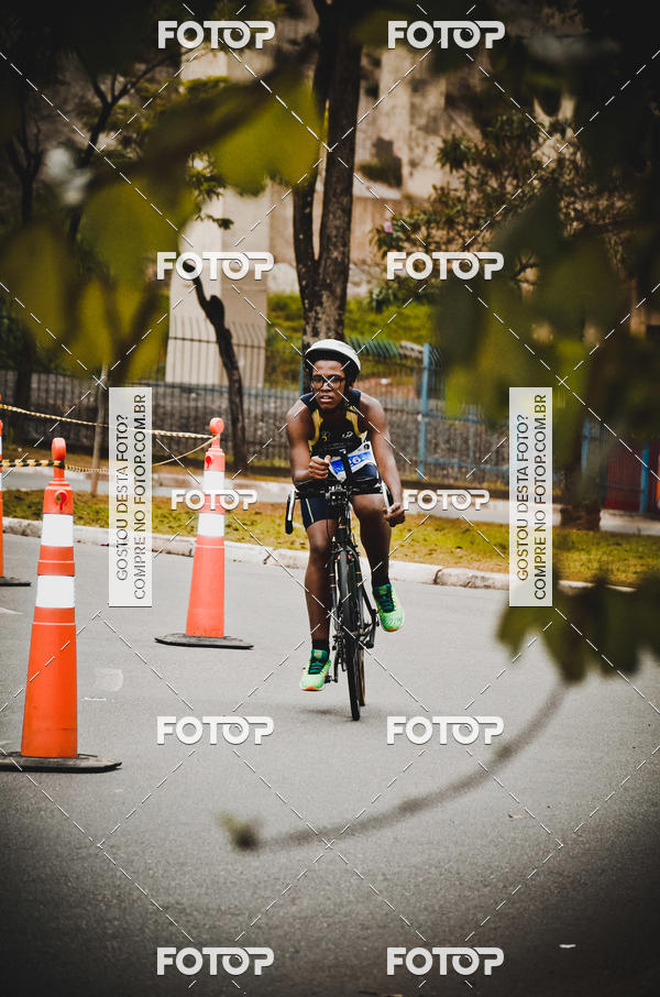 Buy your photos of the eventVSERIES Duathlon & Running on Fotop