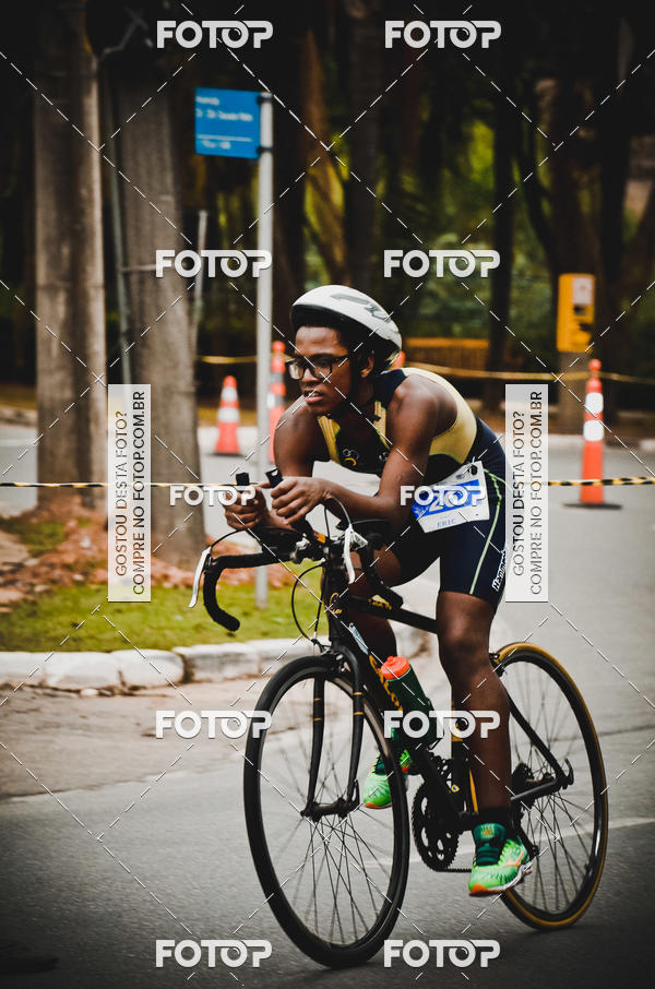 Buy your photos of the eventVSERIES Duathlon & Running on Fotop
