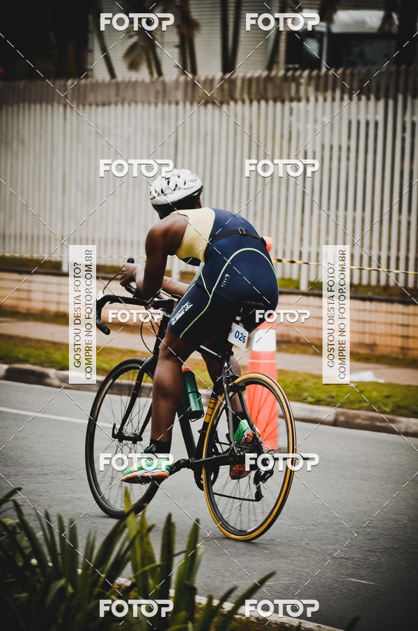 Buy your photos of the eventVSERIES Duathlon & Running on Fotop
