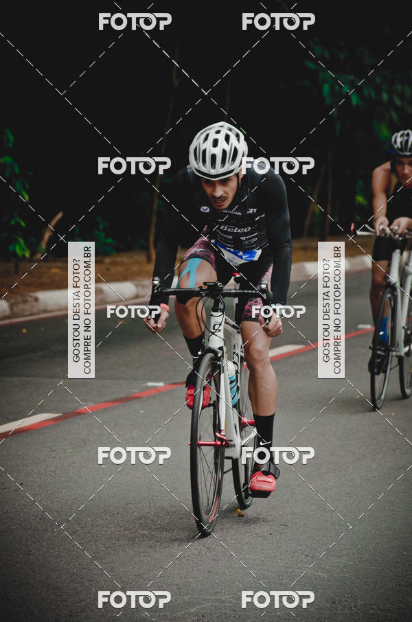 Buy your photos of the eventVSERIES Duathlon & Running on Fotop