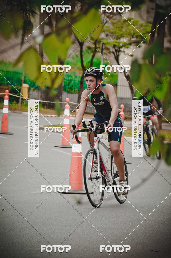 Buy your photos of the eventVSERIES Duathlon & Running on Fotop