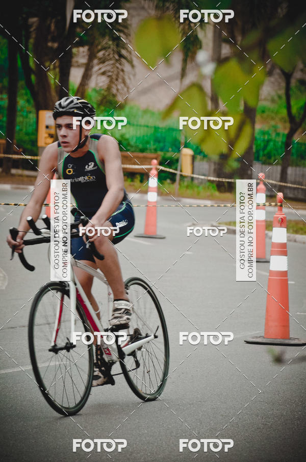Buy your photos of the eventVSERIES Duathlon & Running on Fotop