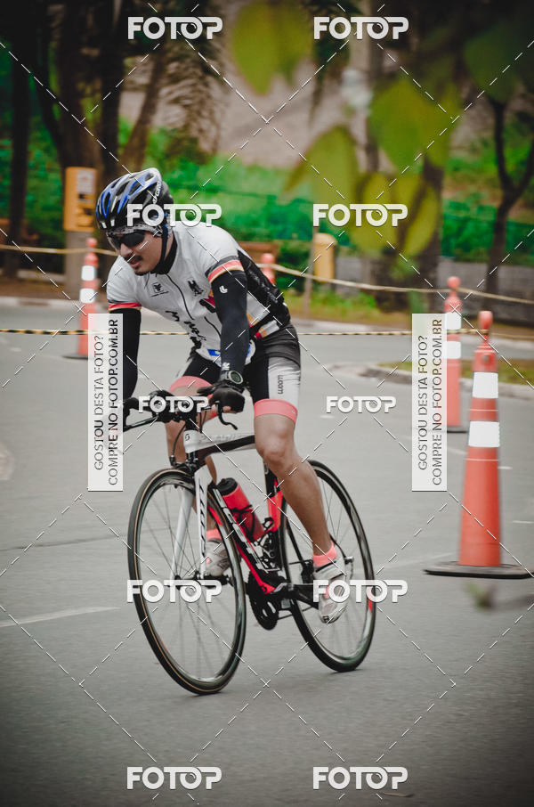 Buy your photos of the eventVSERIES Duathlon & Running on Fotop