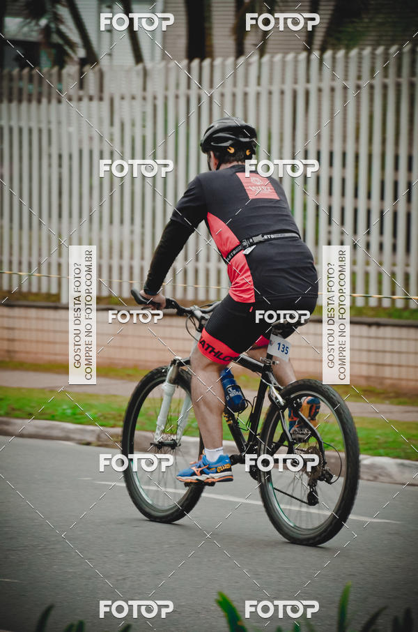 Buy your photos of the eventVSERIES Duathlon & Running on Fotop