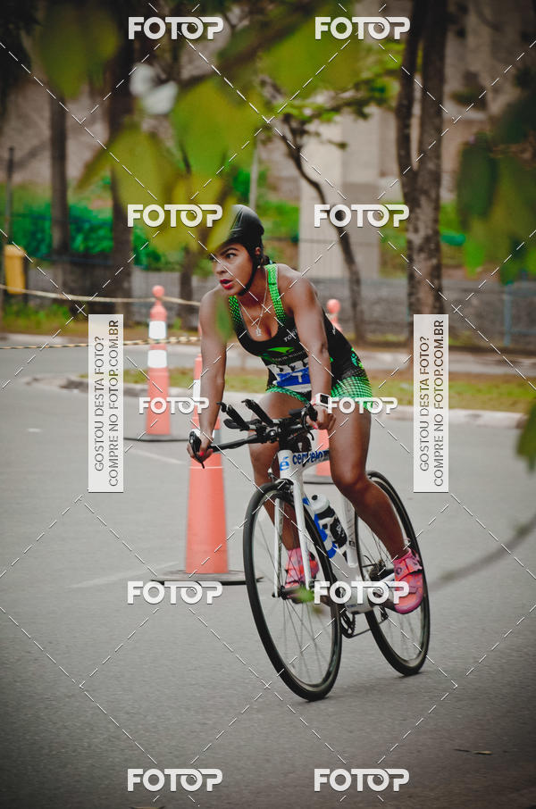 Buy your photos of the eventVSERIES Duathlon & Running on Fotop