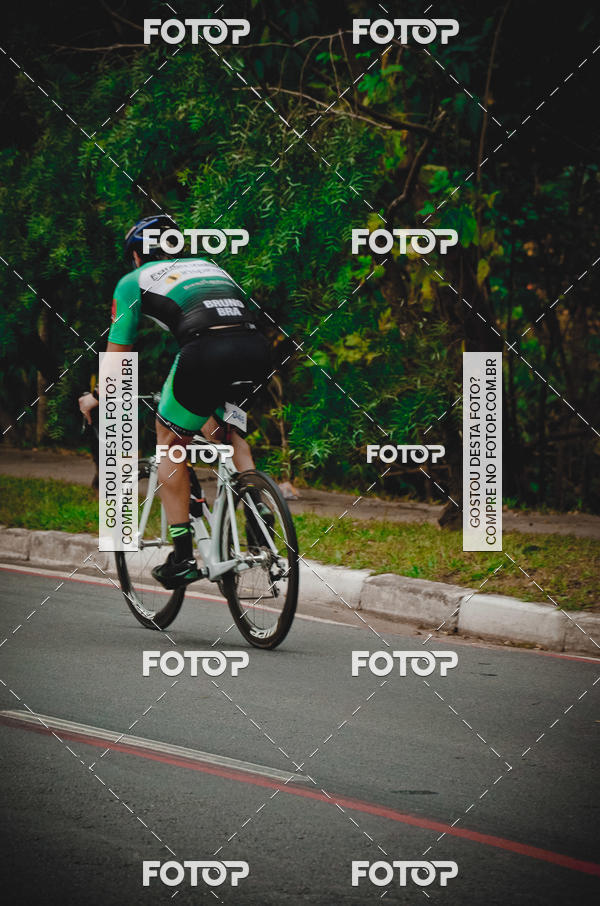 Buy your photos of the eventVSERIES Duathlon & Running on Fotop