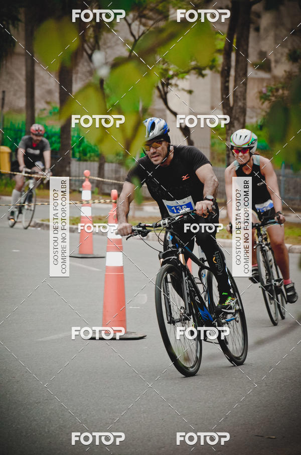 Buy your photos of the eventVSERIES Duathlon & Running on Fotop