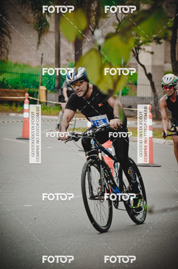 Buy your photos of the eventVSERIES Duathlon & Running on Fotop