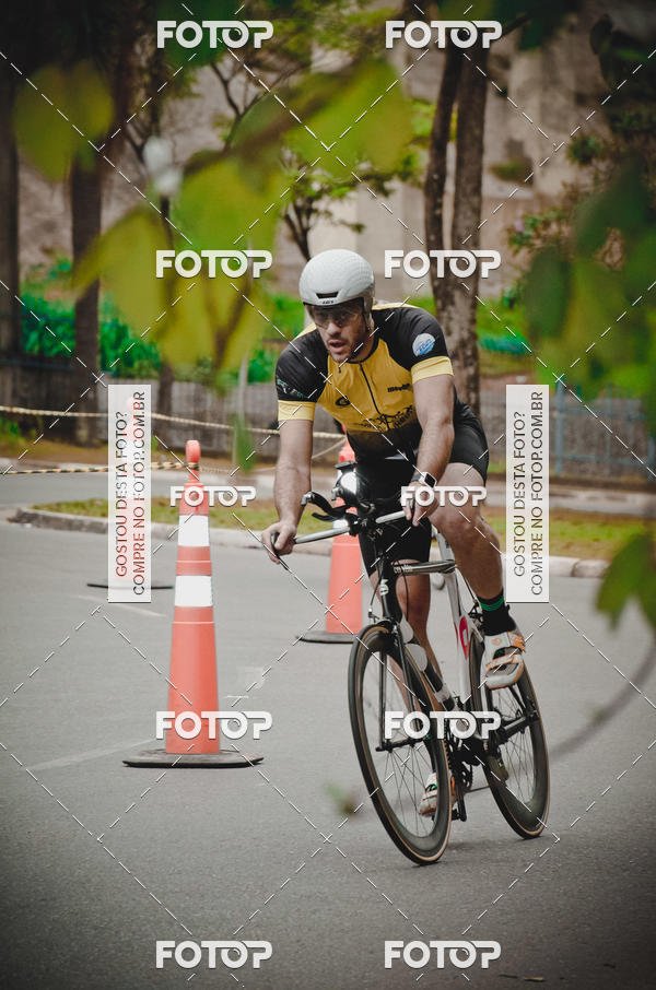 Buy your photos of the eventVSERIES Duathlon & Running on Fotop