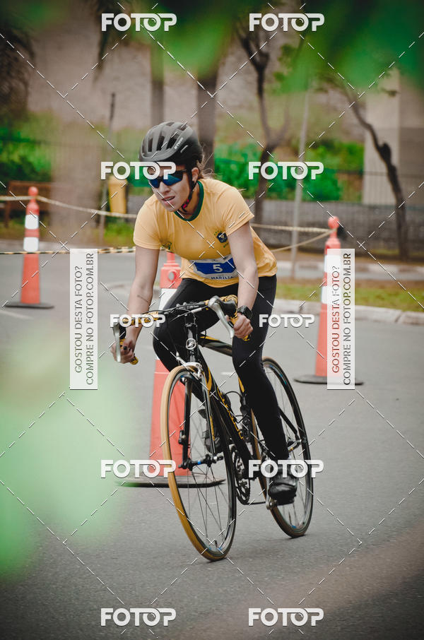 Buy your photos of the eventVSERIES Duathlon & Running on Fotop