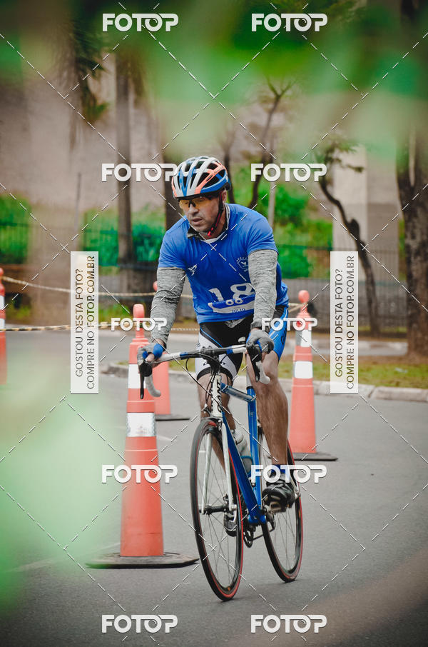 Buy your photos of the eventVSERIES Duathlon & Running on Fotop