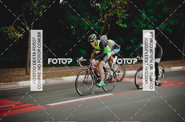 Buy your photos of the eventVSERIES Duathlon & Running on Fotop