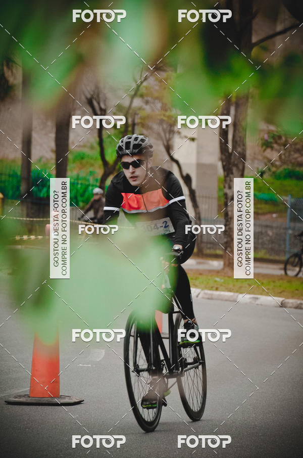 Buy your photos of the eventVSERIES Duathlon & Running on Fotop