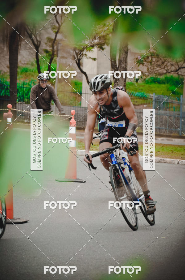 Buy your photos of the eventVSERIES Duathlon & Running on Fotop