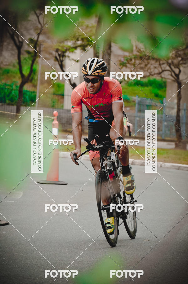 Buy your photos of the eventVSERIES Duathlon & Running on Fotop