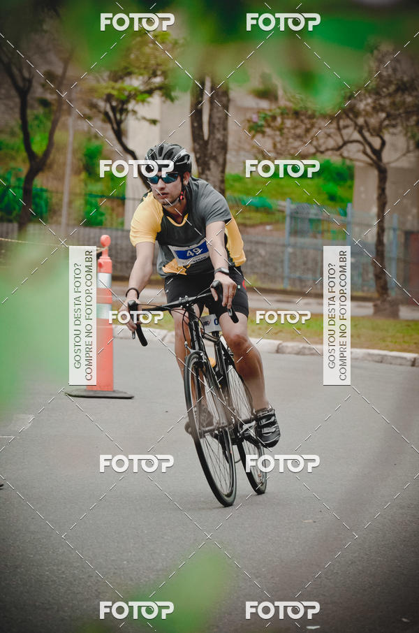 Buy your photos of the eventVSERIES Duathlon & Running on Fotop