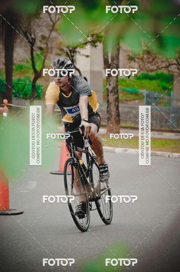 Buy your photos of the eventVSERIES Duathlon & Running on Fotop