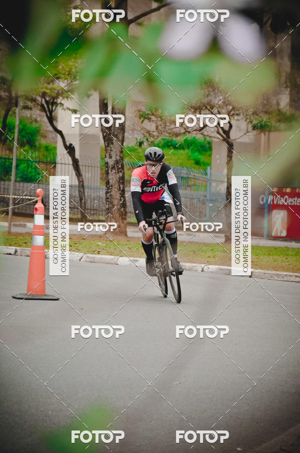 Buy your photos of the eventVSERIES Duathlon & Running on Fotop
