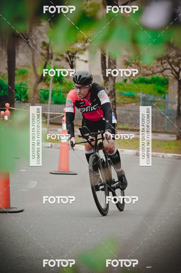 Buy your photos of the eventVSERIES Duathlon & Running on Fotop