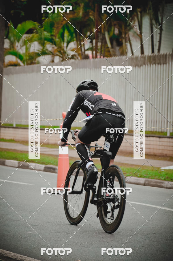 Buy your photos of the eventVSERIES Duathlon & Running on Fotop